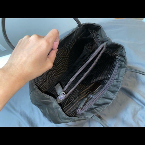 PRADA NYLON - SHOULDER BAG - Picture 5 of 6